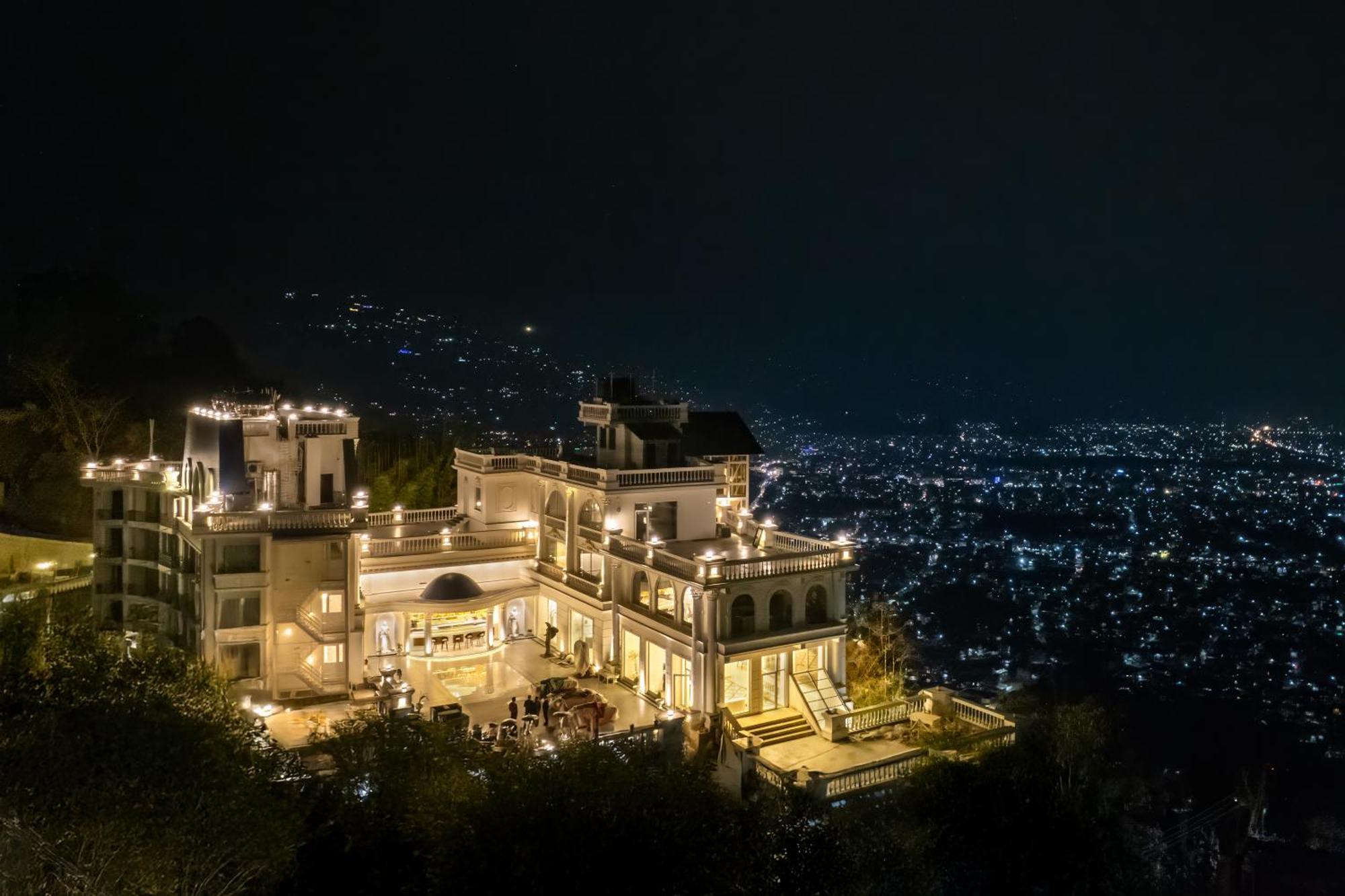 Le Glamour Resort & Wellness Spa Pokhara Exterior photo